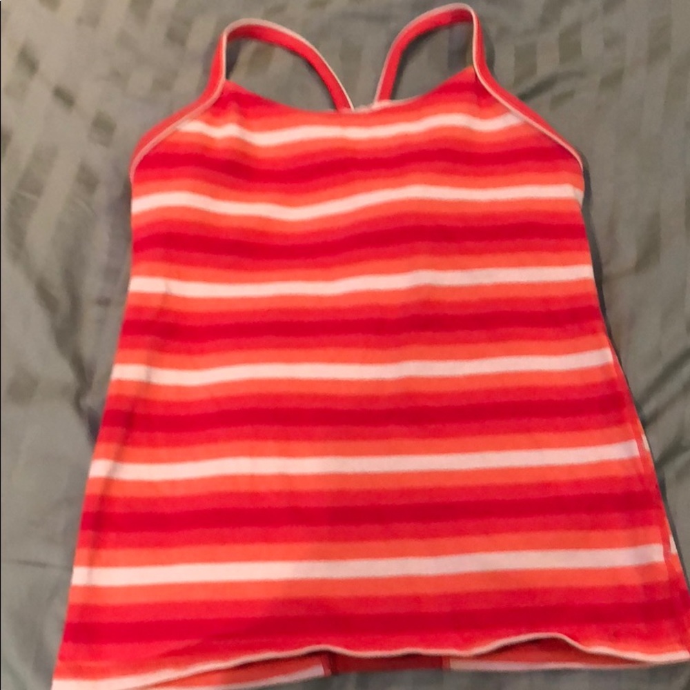 Lululemon built in bra power y top